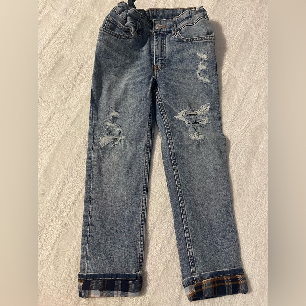 H&M NEW blue denim jeans for boys, size 6-7, lined and stylishly distressed.